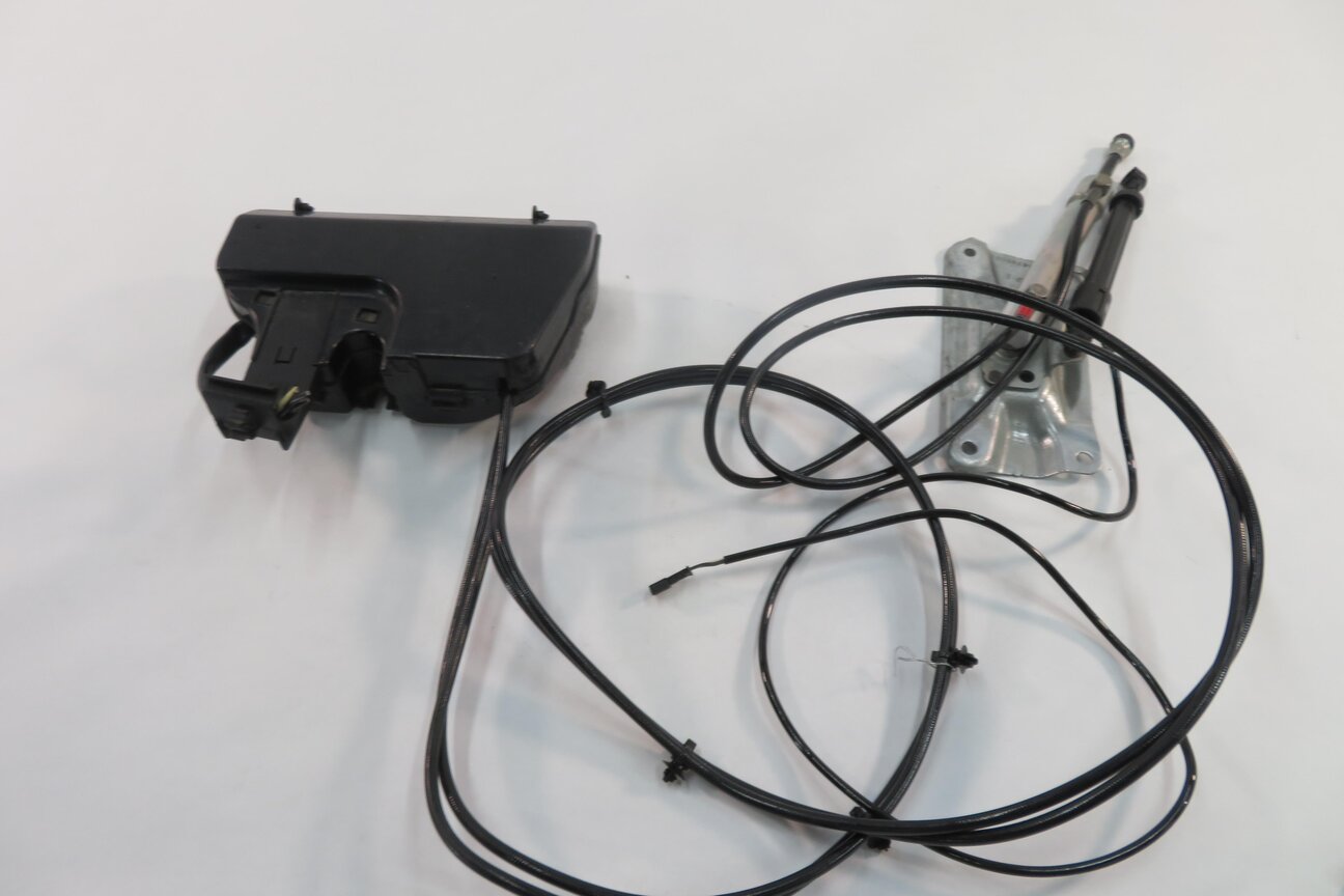 Thumbnail 10: 2006-2009 MERCEDES ML320 ML350 ML500 (W164) REAR TRUNK LIFT MOTOR w/ RAM & LINES