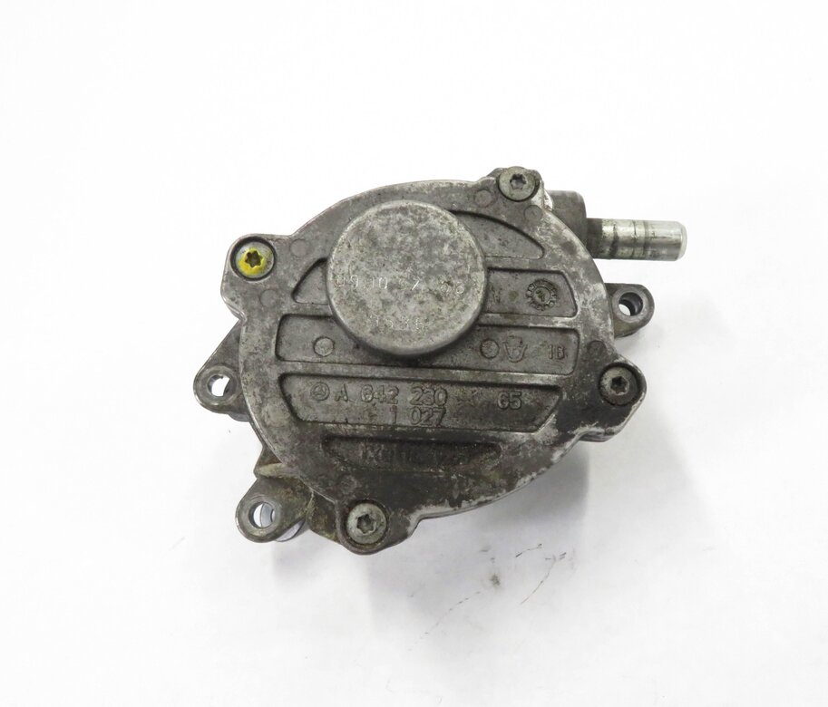 Thumbnail 2: 08-13 MB E320 E350 GL320 GL350 ML320 ML350 R350 3.0L OM642 DIESEL VACUUM PUMP