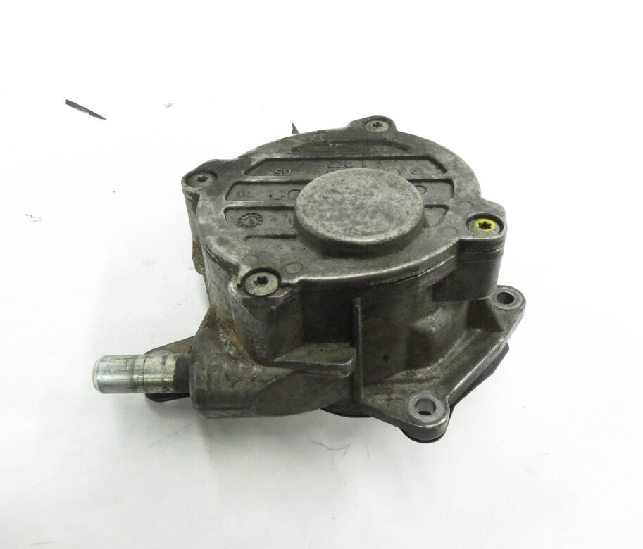 Thumbnail 4: 08-13 MB E320 E350 GL320 GL350 ML320 ML350 R350 3.0L OM642 DIESEL VACUUM PUMP