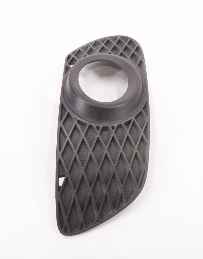 Thumbnail 3: 2008 MERCEDES ML320 (W164) RIGHT FRONT PASSENGER FOG LIGHT TRIM GRILLE (BLACK)