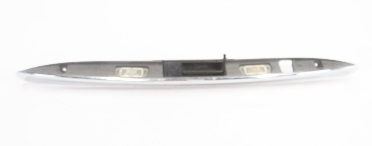 Thumbnail 2: 2009 MERCEDES BENZ GL550 (X164) REAR TRUNK HANDLE w/ LICENSE LIGHTS (CHROME)