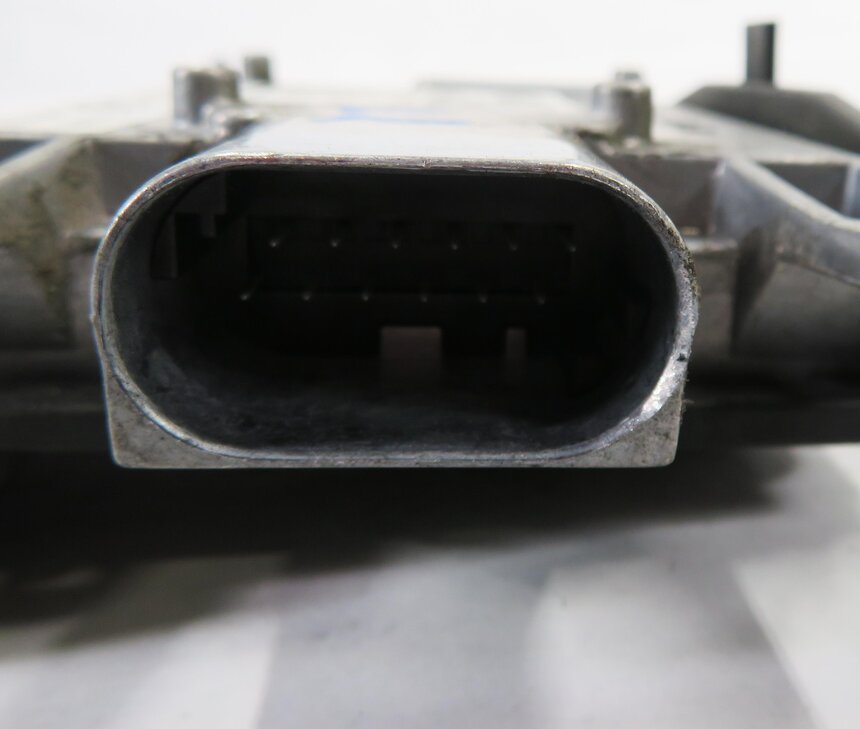 Thumbnail 7: 2011 BMW 550i (F10) LEFT REAR LANE DEPARTURE BLIND SPOT WARNING MODULE (SLAVE)