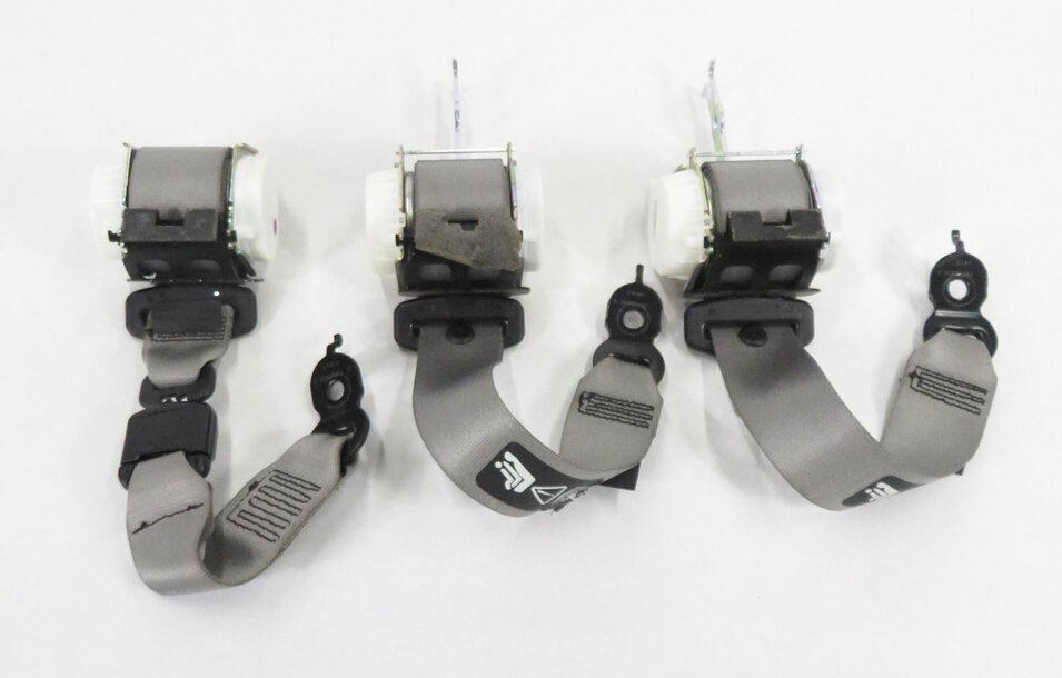 Thumbnail 2: 2011 BMW 550i (F10) REAR - LEFT / CENTER / RIGHT - SEATBELT RETRACTOR SET (GRAY)