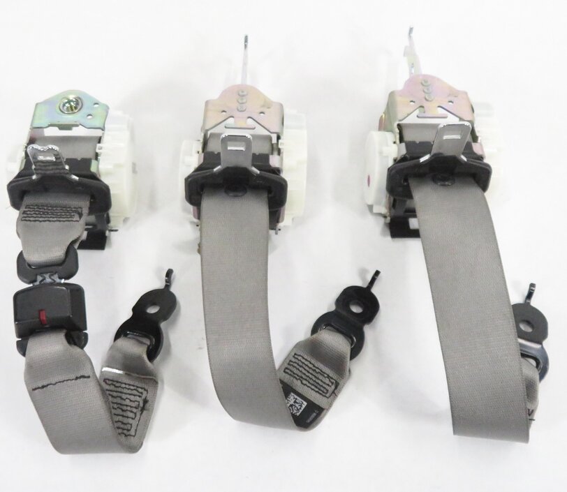 Thumbnail 5: 2011 BMW 550i (F10) REAR - LEFT / CENTER / RIGHT - SEATBELT RETRACTOR SET (GRAY)