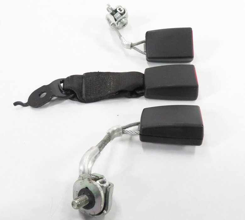 Thumbnail 3: 2011 BMW 550i (F10) REAR - LEFT / CENTER / RIGHT - SEATBELT RECEIVER SET (BLACK)