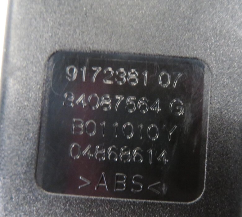 Thumbnail 5: 2011 BMW 550i (F10) REAR - LEFT / CENTER / RIGHT - SEATBELT RECEIVER SET (BLACK)
