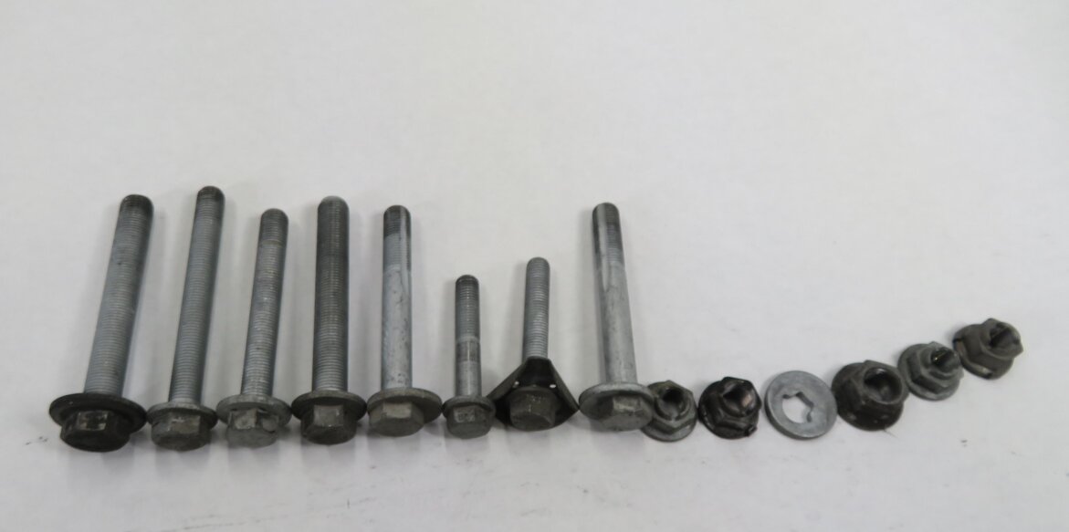 Thumbnail 10: 11-19 BMW 535i 550i 640i 650i 740i 750i (F01 F10) RIGHT REAR CONTROL ARM SET-3