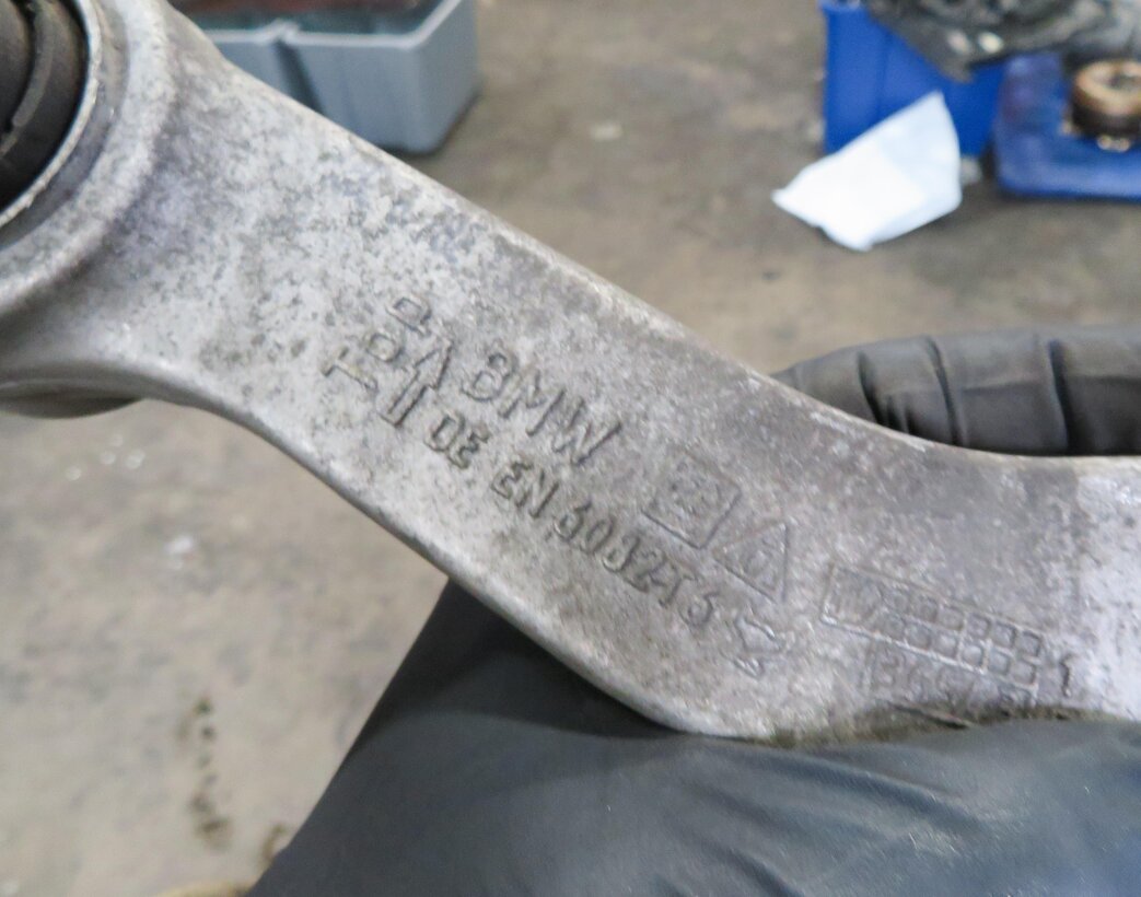 Thumbnail 9: 11-19 BMW 535i 550i 640i 650i 740i 750i (F01 F10) RIGHT REAR CONTROL ARM SET-3