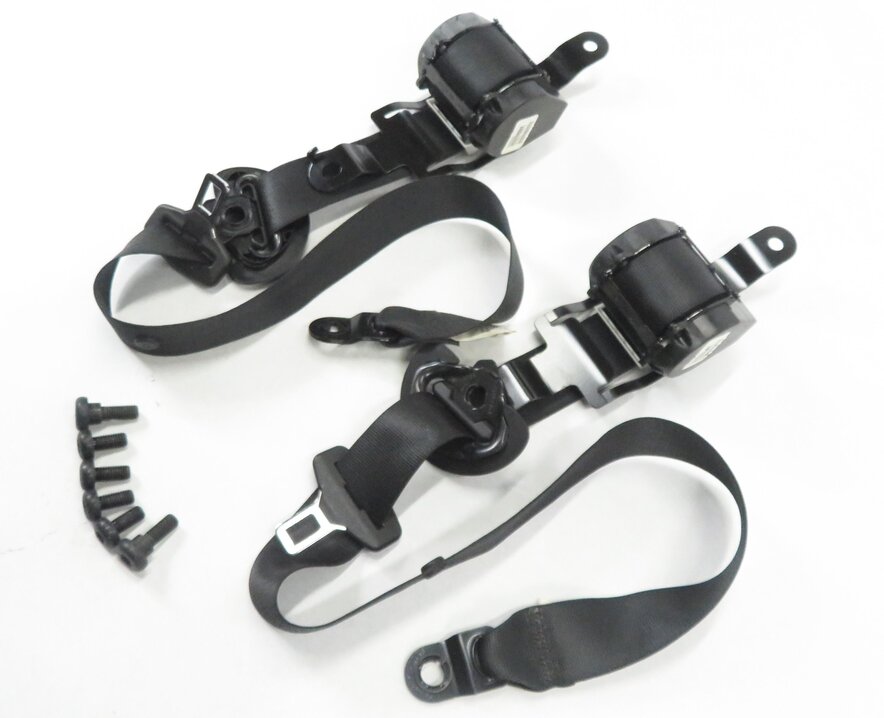 2011 BMW X5 (E70) REAR SECOND ROW SEAT - SEATBELT BUCKLE RETRACTOR SET-2 (BLACK)