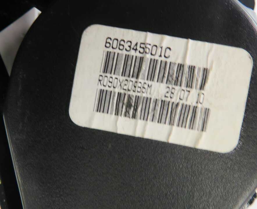 Thumbnail 9: 2011 BMW X5 (E70) REAR SECOND ROW SEAT - SEATBELT BUCKLE RETRACTOR SET-2 (BLACK)