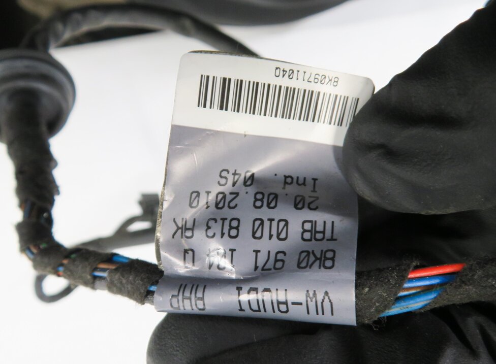 Thumbnail 8: 2013 AUDI S5 (B8 8T) REAR PDC PARK DISTANCE SENSOR SET-4 w/ HARNESS (BLUE LX5P)