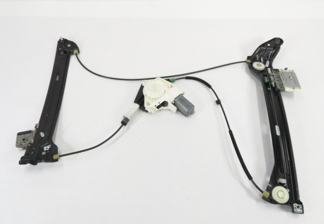 Thumbnail 2: 2013 AUDI S5 (B8 8T) COUPE - RIGHT PASSENGER DOOR POWER WINDOW REGULATOR & MOTOR
