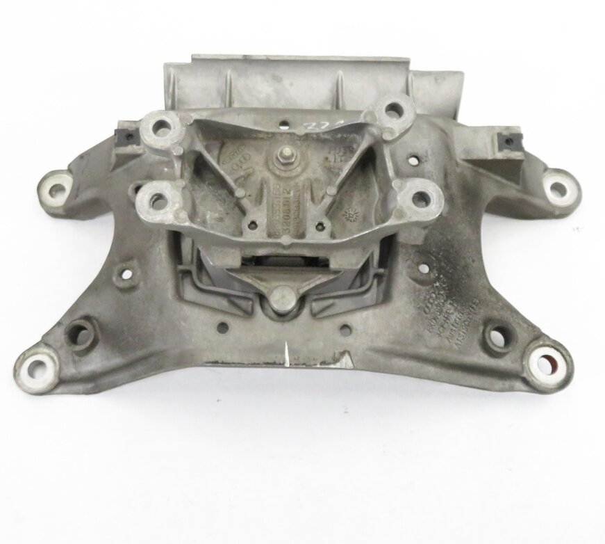 Thumbnail 2: 2013 AUDI S5 (B8 8T) 3.0L SUPERCHARGED ENGINE A/T TRANSMISSION MOUNT BRACKET