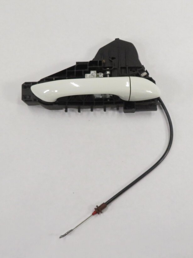 Thumbnail 4: 2009 MERCEDES BENZ ML320 (W164) RIGHT FRONT EXTERIOR DOOR HANDLE (CALCITE WHITE)