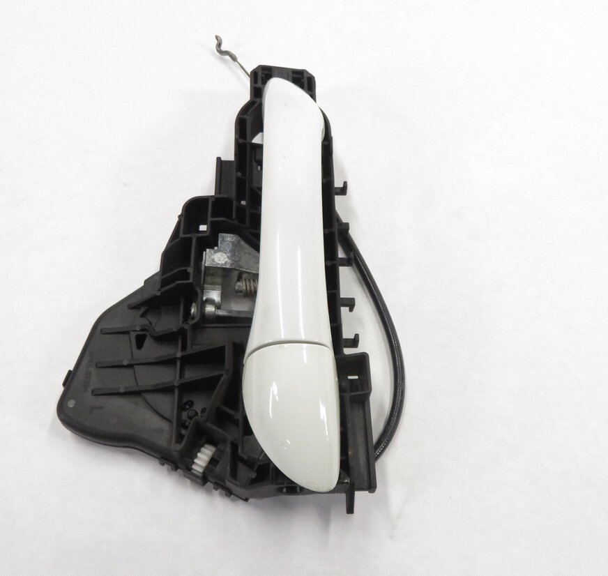 Thumbnail 3: 2009 MERCEDES BENZ ML320 (W164) LEFT REAR EXTERIOR DOOR HANDLE (CALCITE WHITE)