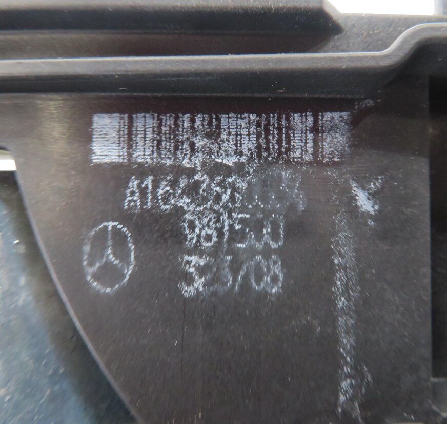 Thumbnail 6: 2009 MERCEDES BENZ ML320 (W164) LEFT REAR EXTERIOR DOOR HANDLE (CALCITE WHITE)