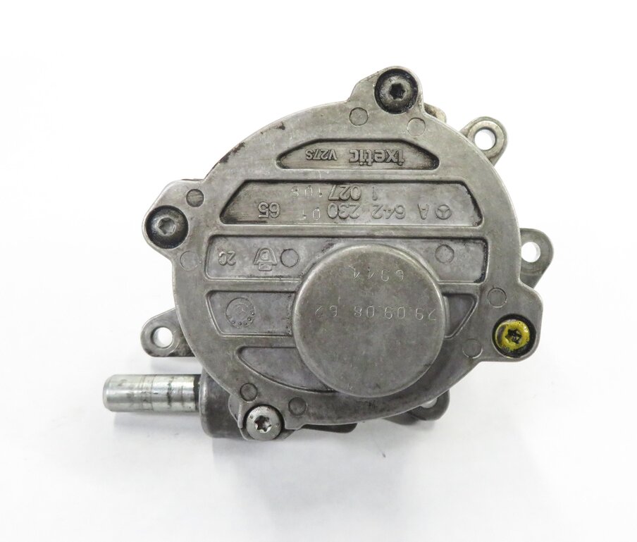 Thumbnail 4: 08-13 MB E320 E350 GL320 GL350 ML320 ML350 R350 3.0L OM642 DIESEL VACUUM PUMP