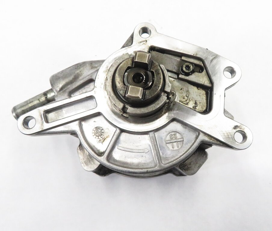 Thumbnail 5: 08-13 MB E320 E350 GL320 GL350 ML320 ML350 R350 3.0L OM642 DIESEL VACUUM PUMP