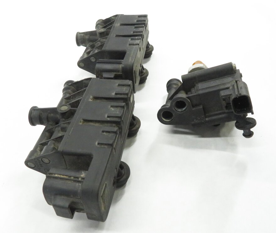 Thumbnail 4: 2006 RANGE ROVER SPORT (L320) AIR SUSPENSION PRESSURE RELIEF VALVE SET-3
