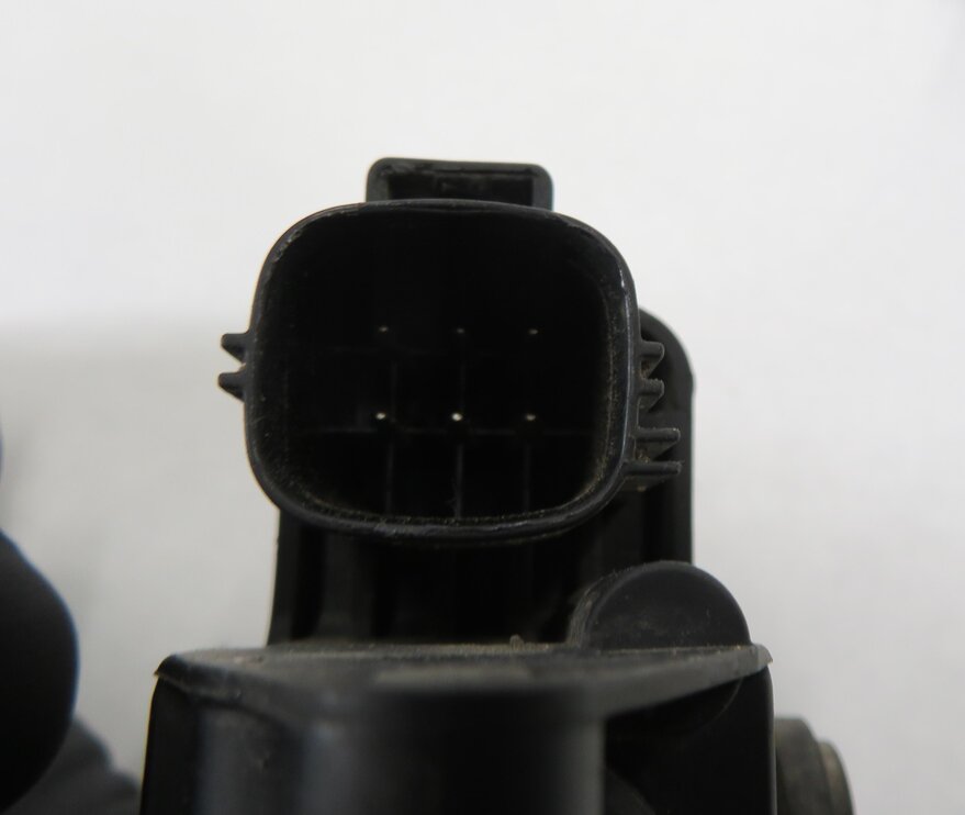 Thumbnail 7: 2006 RANGE ROVER SPORT (L320) AIR SUSPENSION PRESSURE RELIEF VALVE SET-3