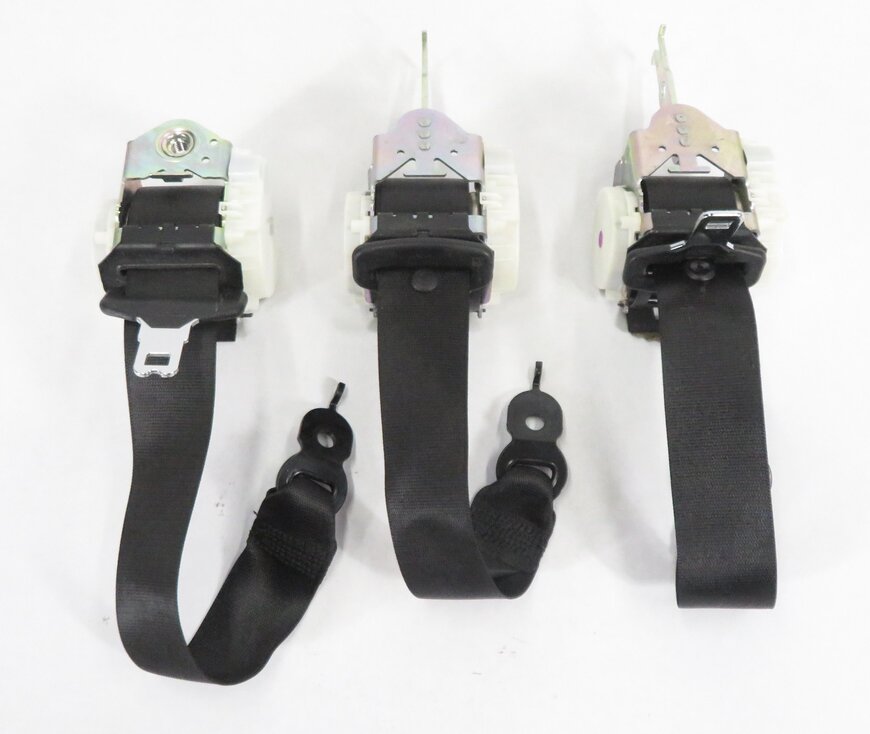 Thumbnail 6: 2011 BMW 535i (F10) REAR - LEFT / CENTER / RIGHT SEATBELT RETRACTOR SET (BLACK)