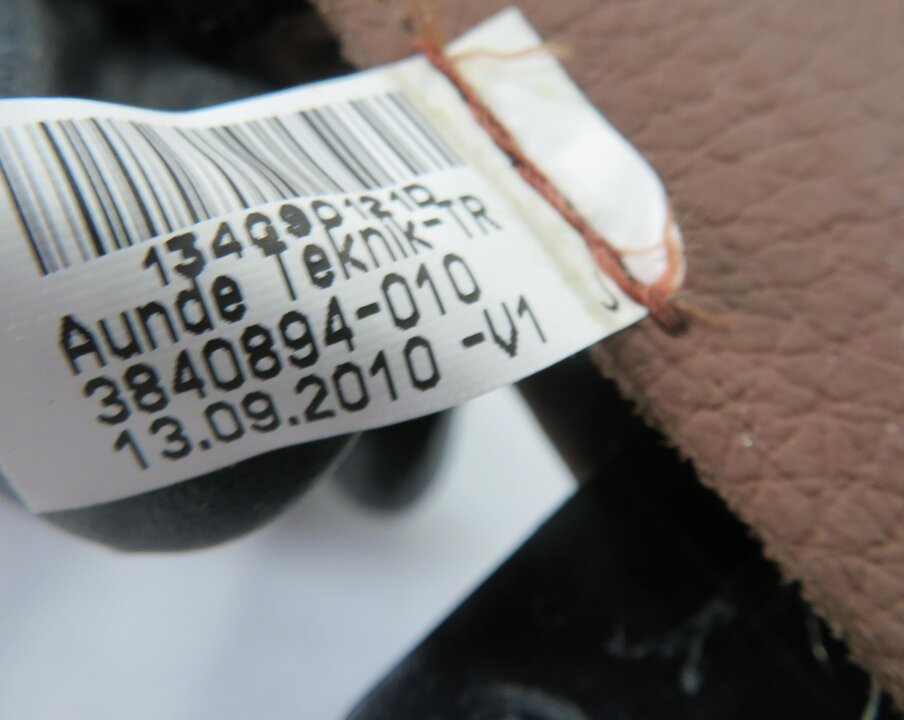 Thumbnail 5: 2011 BMW 535i (F10) FRONT CENTER CONSOLE EDGE TRIM (CINNAMON BROWN LEATHER LCEZ)