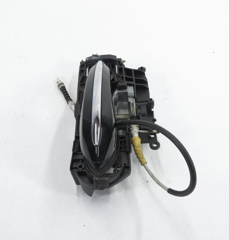 Thumbnail 3: 2011-2016 BMW 528i 535i 550i M5 (F10) RIGHT FRONT DOOR HANDLE w/ LIGHT (BLACK)