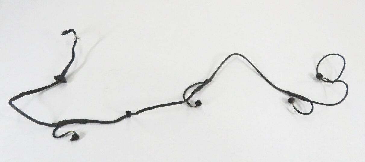 Thumbnail 2: 2011 MERCEDES BENZ E350 (W212) REAR PDC PARK SENSOR SET-4 w/ HARNESS (SILVER)