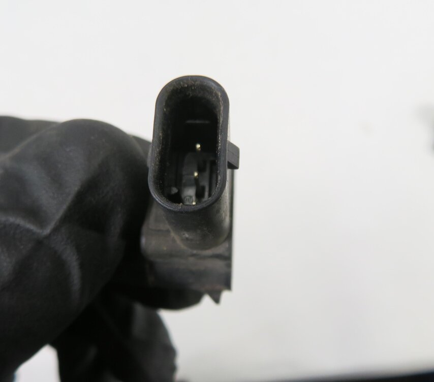 Thumbnail 6: 2011 MERCEDES BENZ E350 (W212) REAR PDC PARK SENSOR SET-4 w/ HARNESS (SILVER)