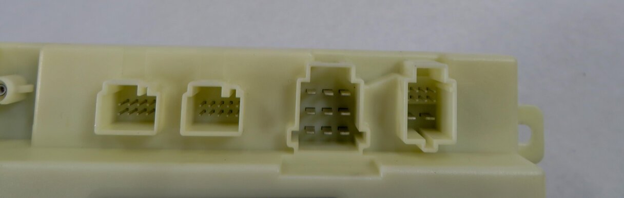 Thumbnail 7: 09-15 MERCEDES C300 C350 E350 E550 E63 GLK250 GLK350 - KEYLESS GO CONTROL MODULE