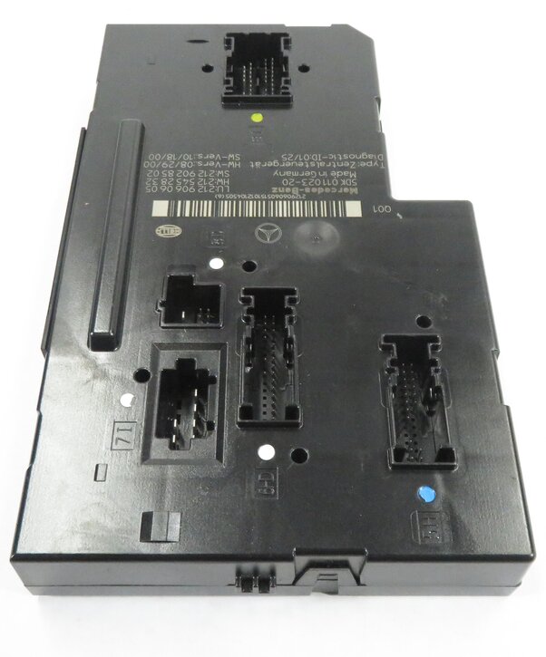 Thumbnail 4: 2011 MERCEDES BENZ E350 (W212) REAR SIGNAL ACQUISITION MODULE SAM