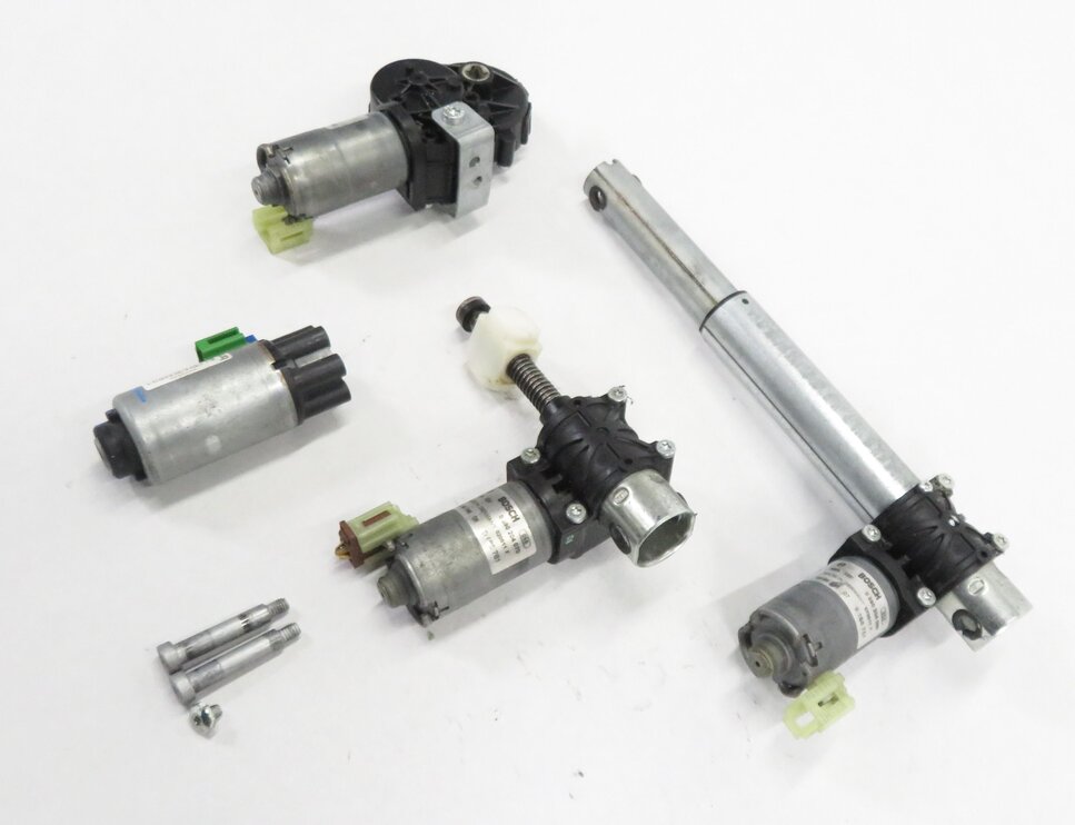 2011 BMW 535i (F10) LEFT FRONT DRIVER POWER SEAT MOTOR SET-4
