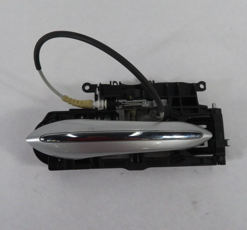 Thumbnail 2: 2011-2016 BMW 528i 535i 550i M5 (F10) LEFT REAR DOOR HANDLE w/ LIGHT (SILVER)