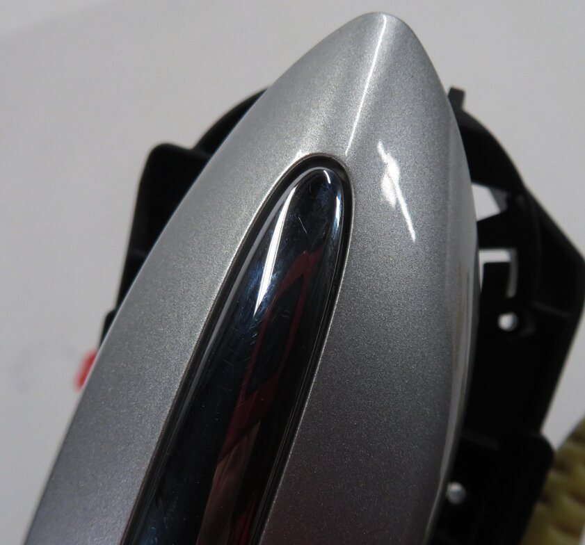 Thumbnail 8: 2011-2016 BMW 528i 535i 550i M5 (F10) LEFT REAR DOOR HANDLE w/ LIGHT (SILVER)