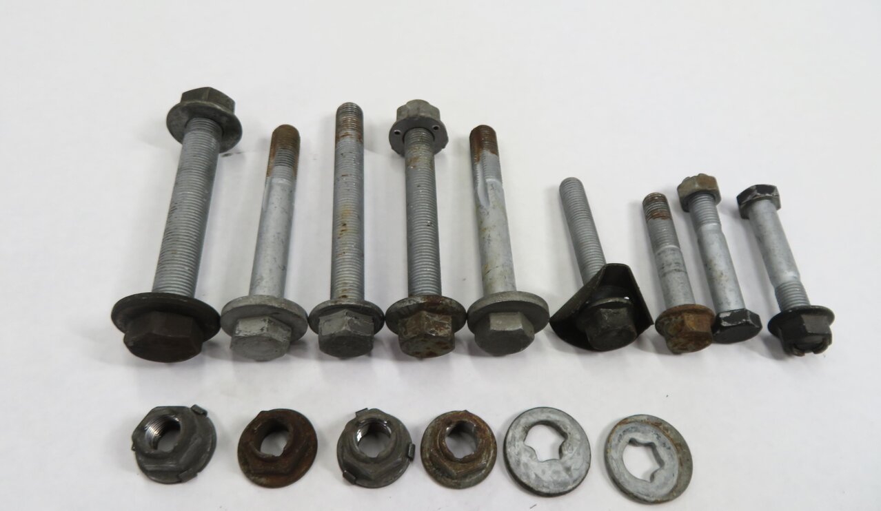 Thumbnail 11: 111-19 BMW 535i 550i 640i 650i 740i 750i (F01 F10) LEFT REAR CONTROL ARM SET-3