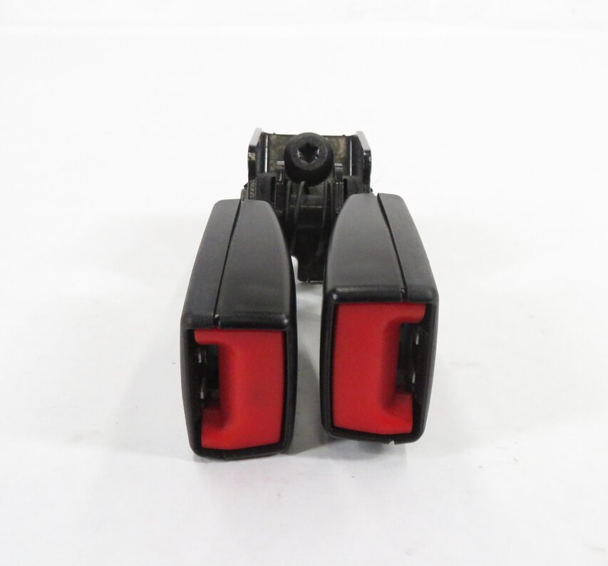 Thumbnail 2: 2010 BMW X5 (E70) REAR 3rd THIRD ROW SEAT - SEATBELT BUCKLE RECEIVER SET