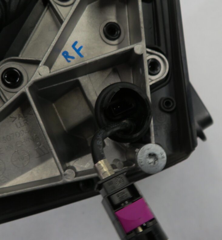 Thumbnail 6: 10-13 BMW X5 (E70) RIGHT P-FOLD MEM AUTODIM CAMERA HEATED DOOR MIRROR (SILVER)