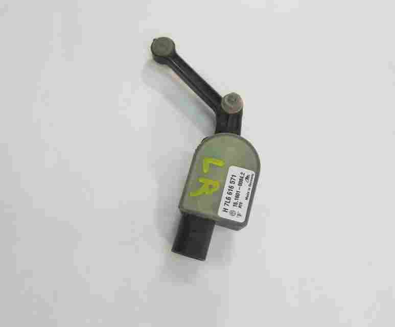 Thumbnail 3: 2011 BMW X5 SUV (E70) REAR LEFT DRIVER SUSPENSION HEIGHT LEVEL SENSOR MODULE