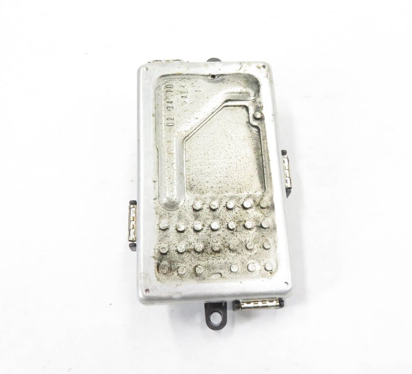 Thumbnail 3: 2011 BMW 750i (F01) FRONT HEATER A/C BLOWER FAN MOTOR SPEED RESISTOR
