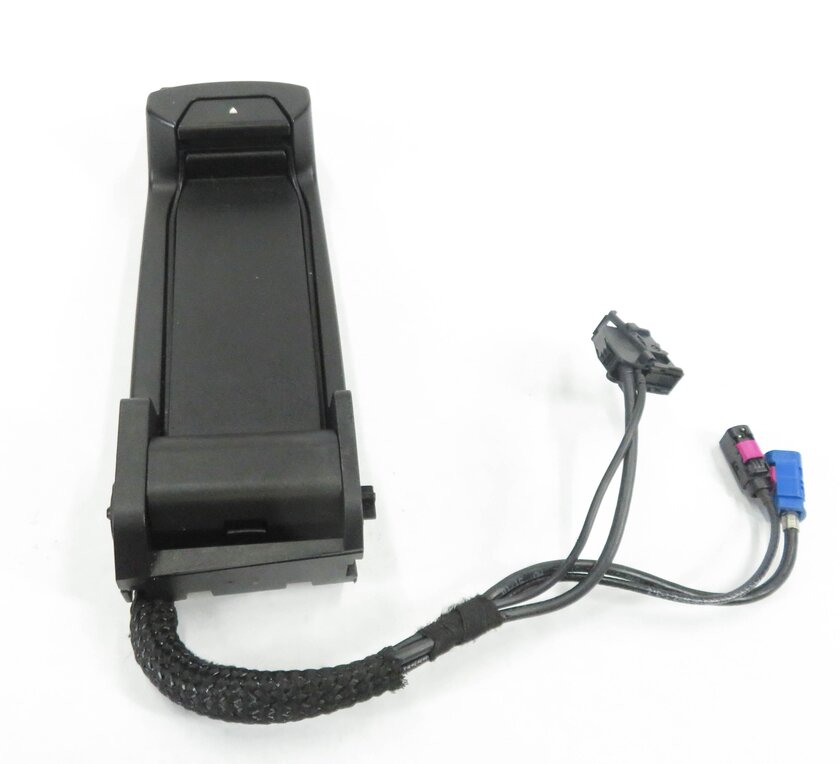 Thumbnail 4: 2011 BMW 750i (F01) CENTER CONSOLE SNAP IN PHONE CRADLE HOUSING CHARGER