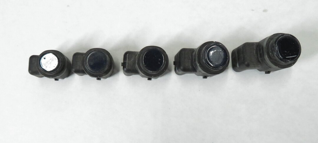 Thumbnail 3: 2011 BMW 750i (F01) FRONT PDC PARK DISTANCE SENSOR SET-5 w/ HARNESS (BLACK)