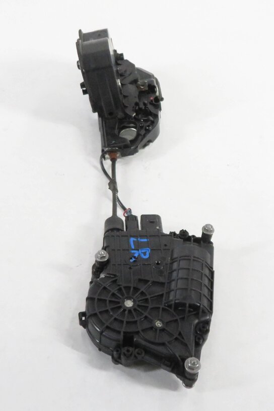 Thumbnail 3: 2011-2015 BMW 740i 750i 760i (F01) LEFT SIDE REAR DOOR LOCK LATCH (SOFT CLOSE)
