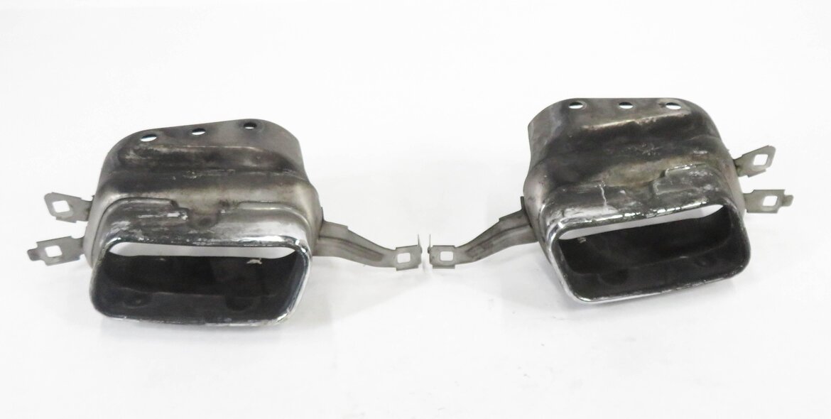 Thumbnail 2: 2011 BMW 750i (F01) MUFFLER PIPE TRIM EXHAUST TIP SET-2