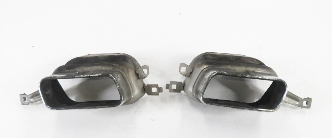 Thumbnail 5: 2011 BMW 750i (F01) MUFFLER PIPE TRIM EXHAUST TIP SET-2