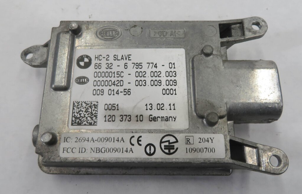 Thumbnail 5: 2011 BMW 750i (F01) LEFT DRIVER REAR LANE DEPARTURE WARNING MODULE (SLAVE)