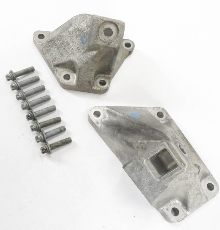 2011 BMW 750i (F01) 4.4L N63 TWIN TURBO MOTOR - LEFT & RIGHT ENGINE BRACKET SET
