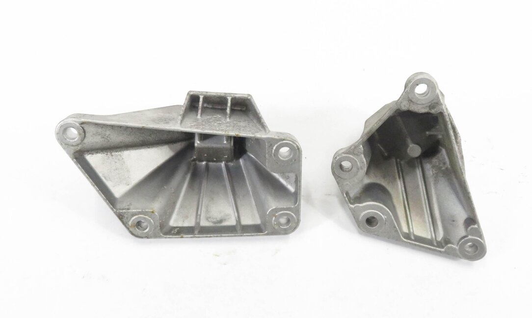 Thumbnail 5: 2011 BMW 750i (F01) 4.4L N63 TWIN TURBO MOTOR - LEFT & RIGHT ENGINE BRACKET SET