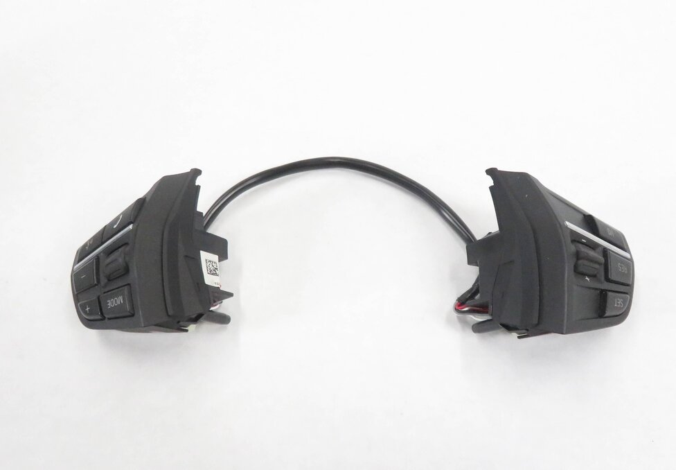 Thumbnail 6: 2011 BMW 750i (F01) RADIO PHONE CRUISE CONTROL STEERING SWITCH SET-2