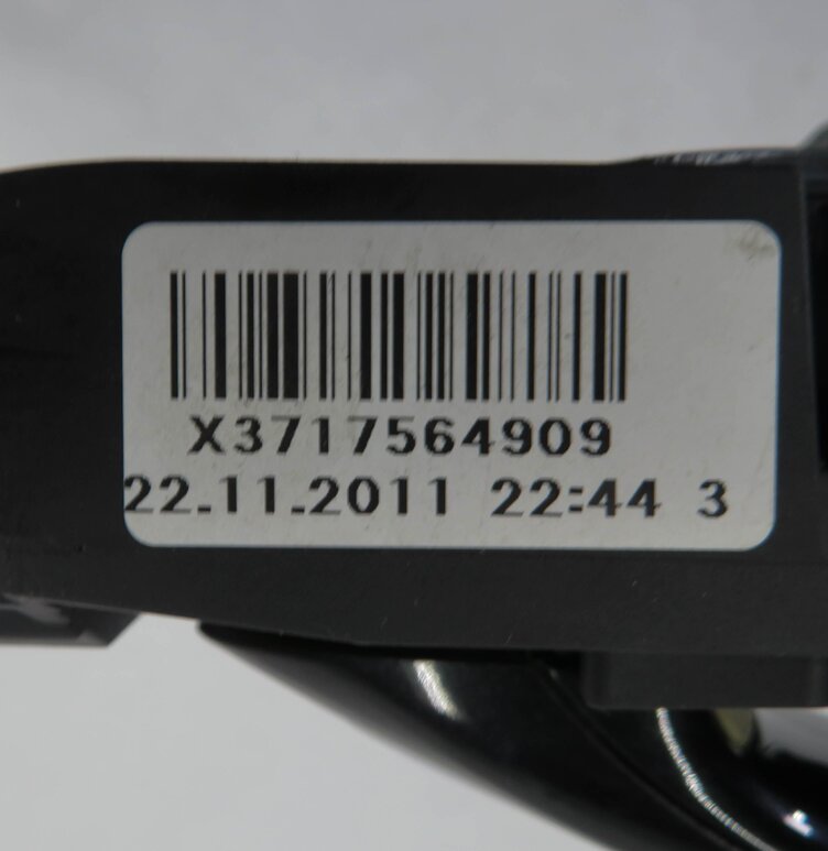 Thumbnail 6: 2011-2016 BMW 528i 535i 550i M5 (F10) LEFT REAR DOOR HANDLE w/ LIGHT (BLACK 475)