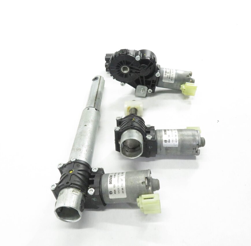 Thumbnail 4: 2012 BMW 528i (F10) RIGHT FRONT PASSENGER POWER SEAT MOTOR SET-4